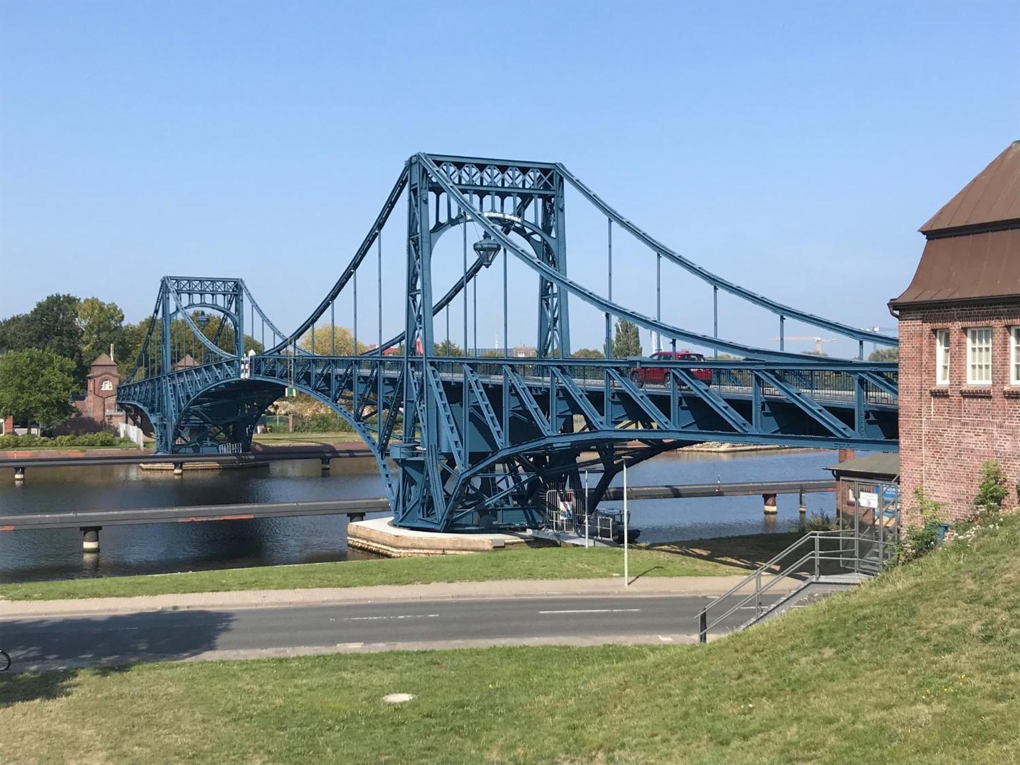 Kapitanswohnung Kaiser Wilhelm Brucke Wilhelmshaven Buitenkant foto